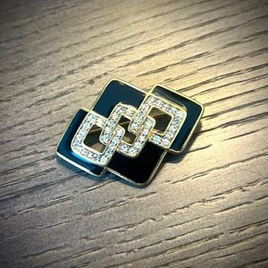 Trifari Signed Vintage Black & White Enamel Rhinestone Retro Art Deco Brooch